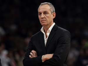 Каташ продужио уговор са Макабијем