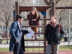 Мама и тата се играју рата 1, 4-10