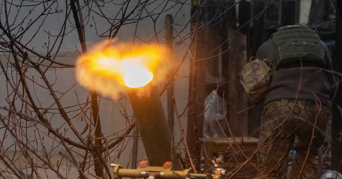 СБУ: Погодили смо руски терминал Уст-Луга; Макрон: Неће бити брзог и лаког решења рата