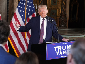 Трамп би да мења свет милом или силом - жели Гренланд, Панамски канал, али и Канаду