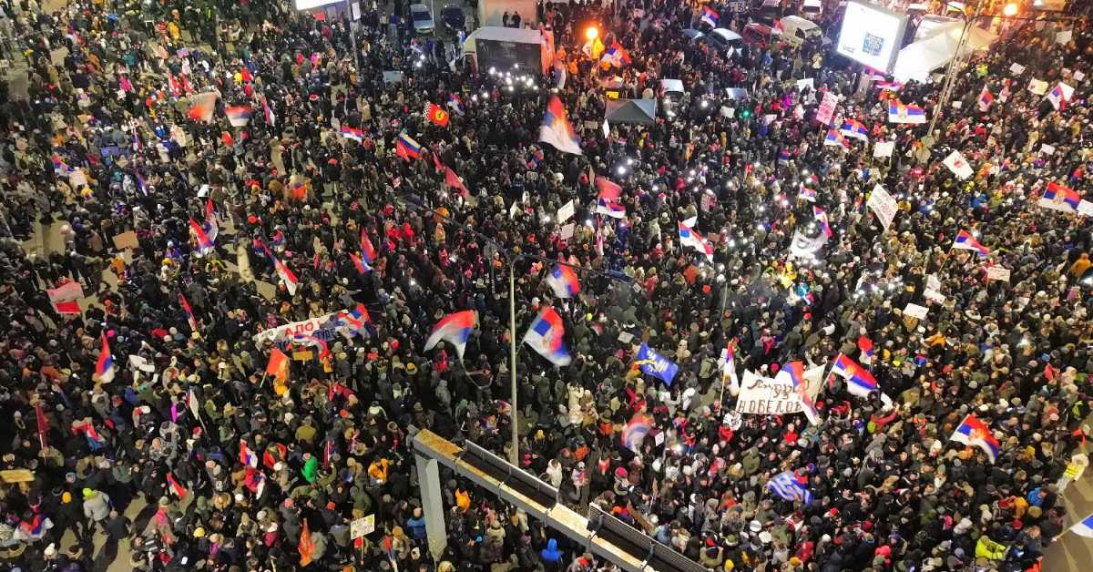 Тишином у поноћ завршена петнаесточасовна студентска блокада Лепеничког булевара у Крагујевцу