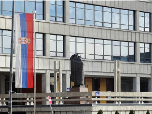 Одређен притвор за десеторо осумњичених за прање новца
