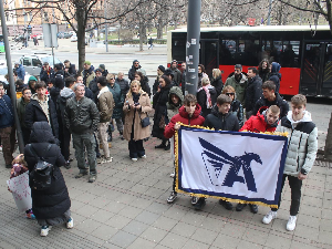 Представници Ваздухопловне академије били на разговору у Влади: Добили смо обећање да ће нам одговорити до 20 часова