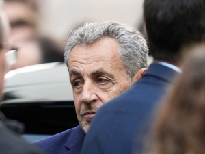 Апелациони суд у Паризу одобрио да Саркози буде пуштен на условну слободу