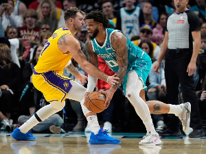 Лејкерси извојевали још једну победу с Дончићем у главној улози