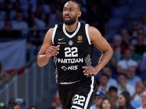 Џабари Паркер можда пропушта Асвел - отпутовао у Америку из породичних разлога