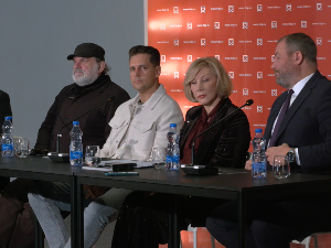 Пред српском и руском публиком су незаборавни тренуци у театрима – сарадња на позоришним даскама