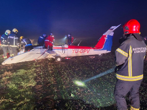 У стабилном стању пилот повређен приликом пада спортског авиона, наставља се увиђај код Суботице