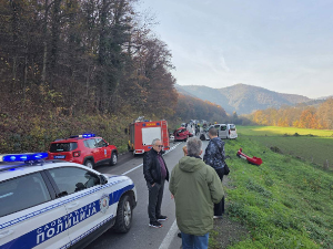 Једна особа погинула, а четворо повређено  у удесу у Овчарско-кабларској клисури