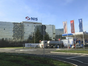 НИС-у цури време – спрема се нови захтев за лиценцу, нафтне компаније повећавају увоз