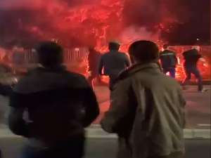 МУП и БИА осуђују инциденте код Скупштине, повређен полицајац