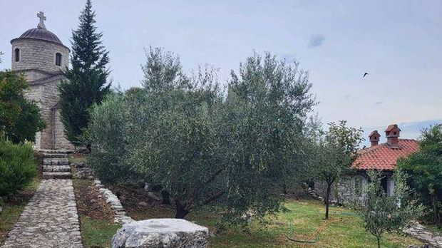 Родославци: Бешка, сјај острва нара