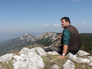 Сасвим природно-Главу горе и напред 1. део