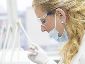 Амбасадор Векић: Путовање у Чешку је безбедно – само перите руке