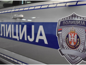 МУП: Полицајци одмах реаговали на напад на екипу Н1 код Скупштине, случај прослеђен тужилаштву