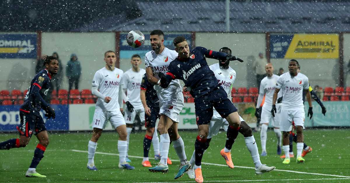 Бедем из Ивањице зауставио шампиона - Јавор победио Звезду после 12 година