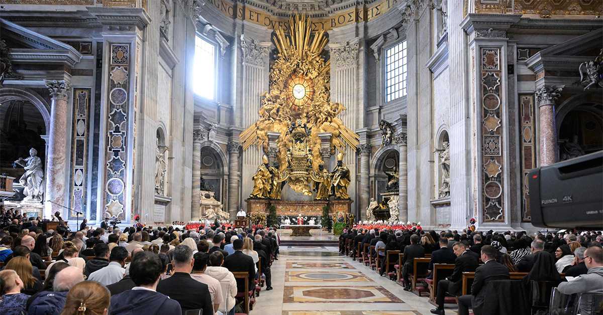 „Једно тело“: Нови документ Ватикана у одбрани моногамије и ексклузивне заједнице мушкарца и жене