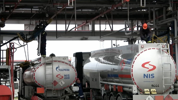 Рафинерија Панчево почела процес обуставе рада, држава обезбеђује платни промет са НИС-ом до краја недеље