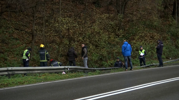 Пронађена тела девојке и мушкарца у аутомобилу у каналу у близини Чачка 