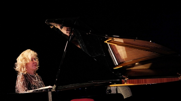 Пијанизми Балкана – Гулсин Онај