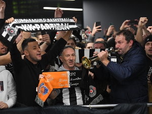 Навијачи дочекали Обрадовића - 