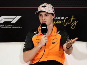 Ф1: Оскар Пјастри освојио пол позицију за спринт трку Велике награде Катара