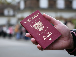 Црна Гора најавила увођење виза за грађане Русије најкасније до септембра следеће године