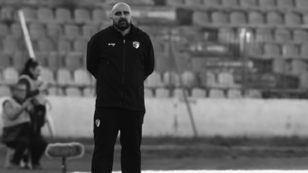 Тренер Радничког из Крагујевца Младен Жижовић преминуо током меча