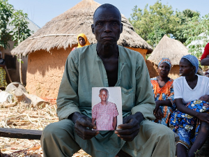 Нигеријски "бандити" отели 26 људи међу којима и младу са деверушама и бебом