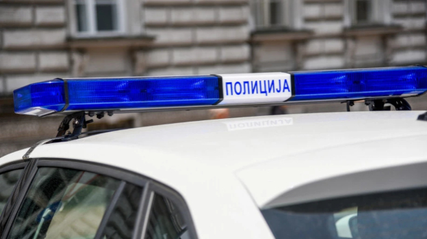 Ухапшена девојка осумњичена да је ножем избола очуха на Звездари