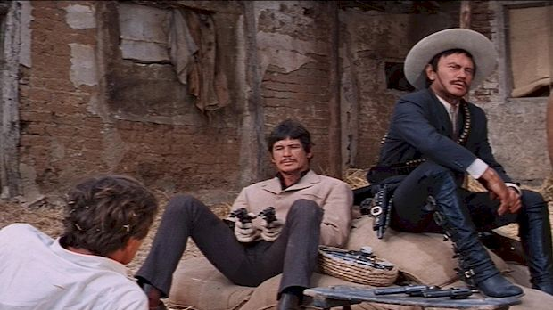 Панчо Виља јаше, филм