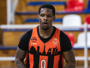 Смит убацио 48 поена у Чачку и именован за МВП-а кола