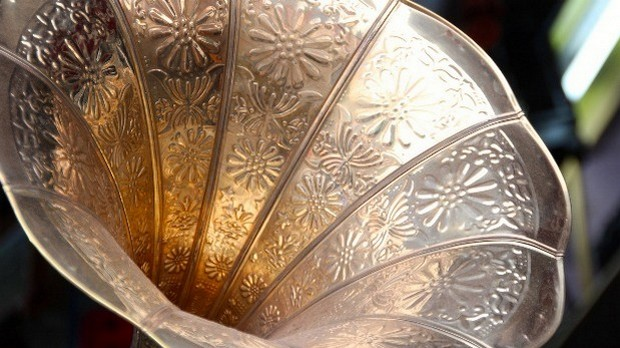 Игла на винилу : Хор Нормана Љубова