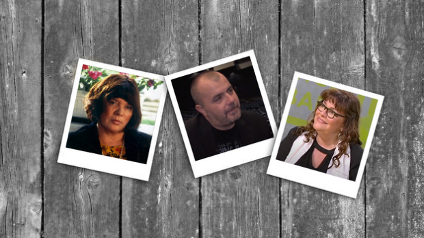 Глумци певају