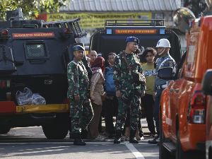 Серија експлозија у џамији у Џакарти, за напад осумњичен ученик