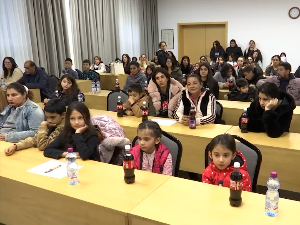 Врњачка Бања: Уџбеници и спортска опрема за ученике ромске националности