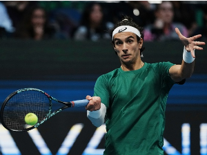 Музети славио над Кордом и заказао финале против Ђоковића у Атини