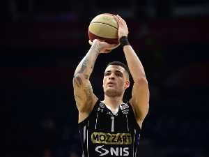 Лундберг званично напустио Партизан