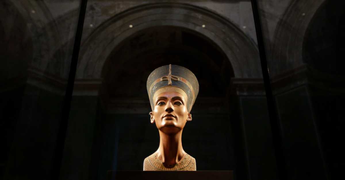 Историчари тврде: Нефертити треба да се врати Египту
