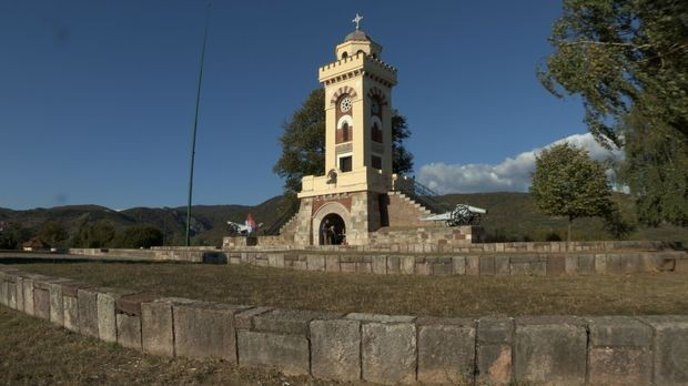 Јутарњи програм из три студија