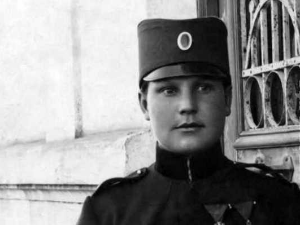 Братислав Петковић: Legion d‘honneur – Милунка Савић