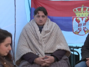 Посланик Угљеша Мрдић који штрајкује глађу од 31. октобра, превезен у Ургентни центар