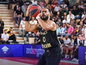 Недовић спречио драму, Монако славио пред дуеле са 