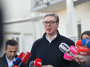 Вучић: Још нема новости из САД о НИС-у, сутра велики састанак тим поводом