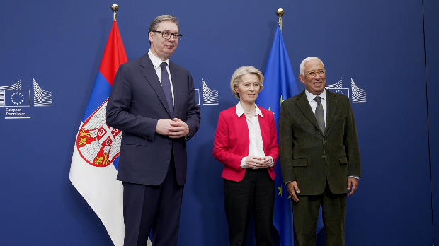 Вучић у Бриселу на радној вечери са Фон дер Лајеновом и Костом