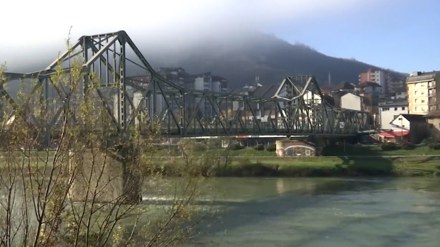 После обнове моста, камиони поново преко Дрине код Малог Зворника