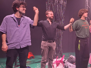 Мемоари Медузе: Политика, позориште и насиље