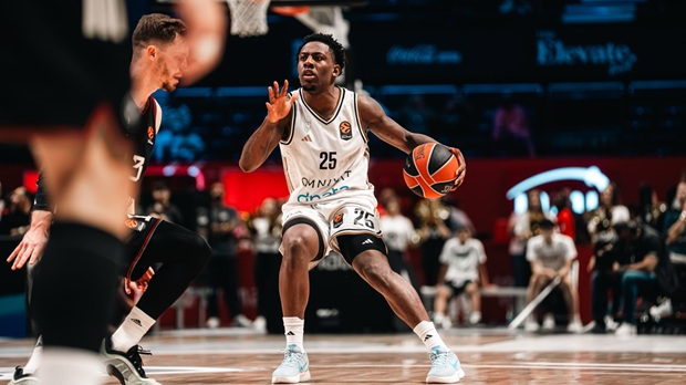 Мекинли Рајт јунак десеткованог Дубаија у преокрету против Бајерна