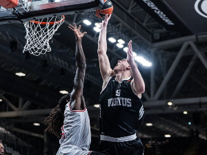 Фуриозна последња четвртина Хапоела за победу против Виртуса у Болоњи