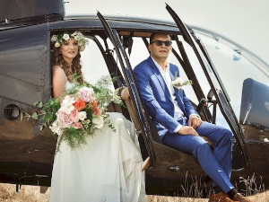 Квадратура круга: Љубав на сеоски начин између пилота и бармена